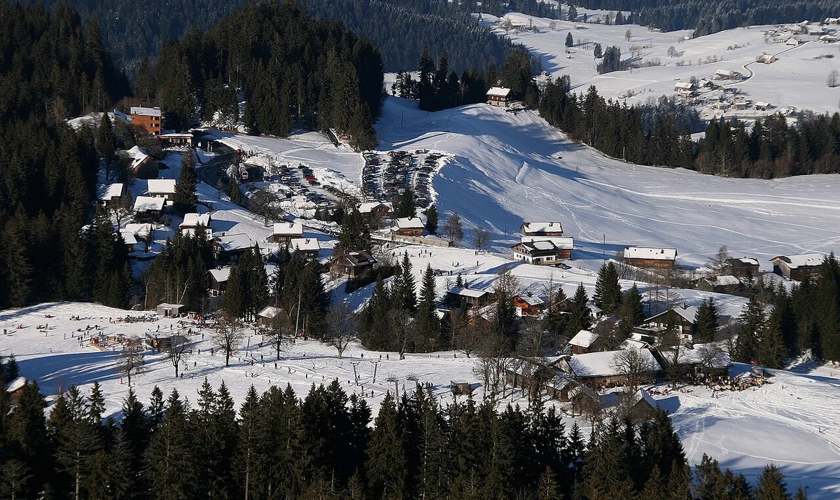 Bödele, Austria. Photo: böhringer friedrich (CC BY-SA 2.5); resized and converted to WebP.