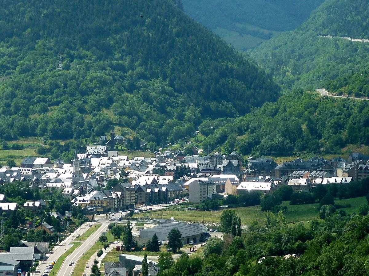 Vielha, Spain. Photo: Isidre blanc (CC BY-SA 4.0); resized and converted to WebP.