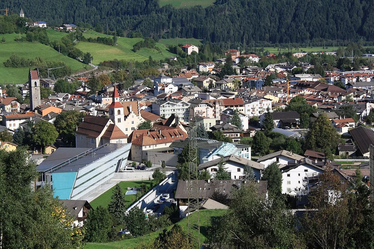 Vipiteno, Italy. Photo: Piergiuliano Chesi (CC BY 3.0); resized and converted to WebP.
